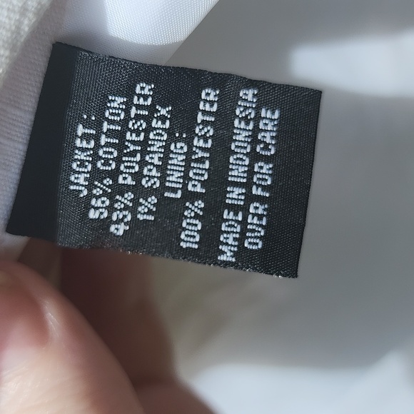 3/4 sleeve white Jr. Blazer - Picture 4 of 5